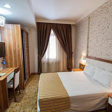 Adnan Bey Hotel 3*