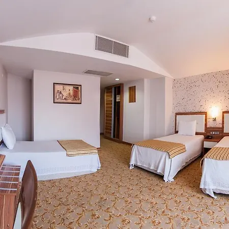 Adnan Bey Szálloda 3*